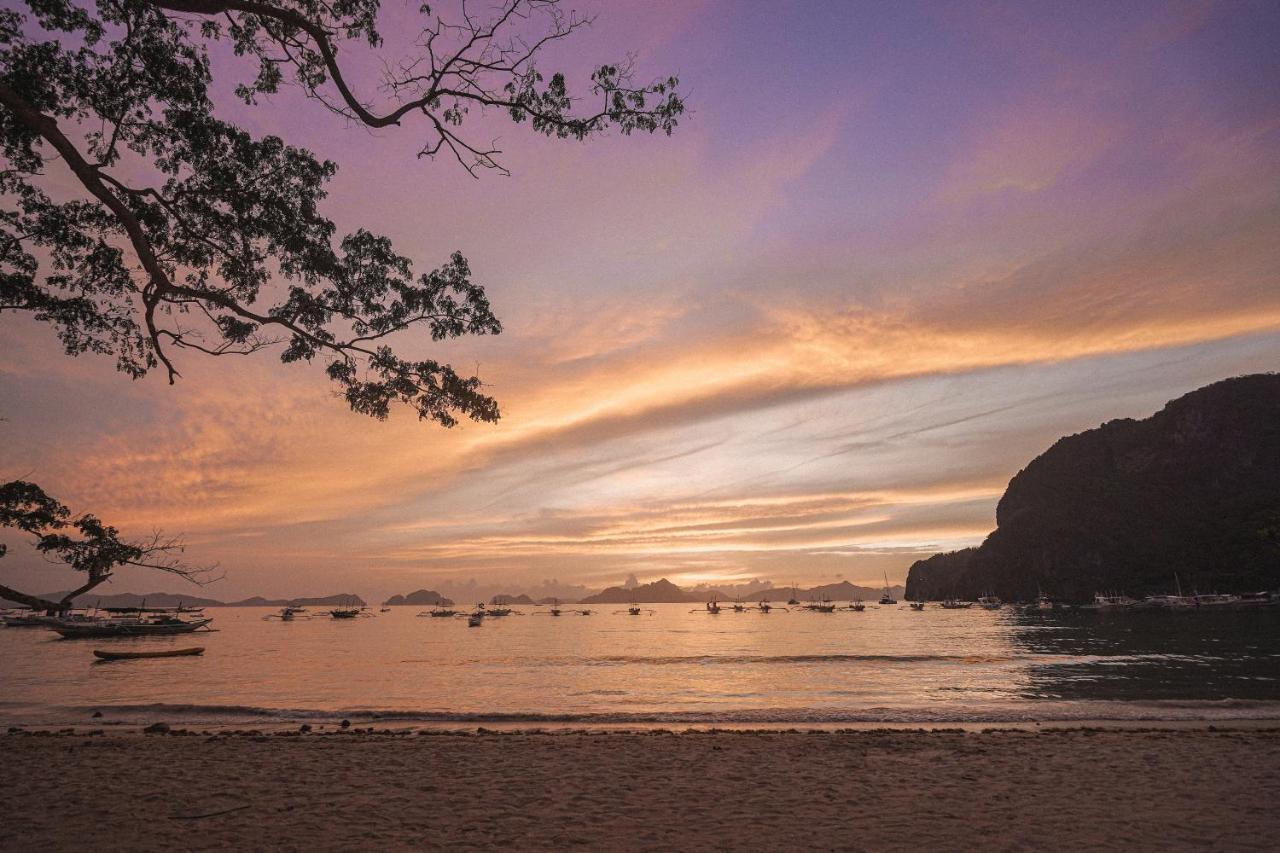 Weekends El Nido Beach Resort Exterior photo
