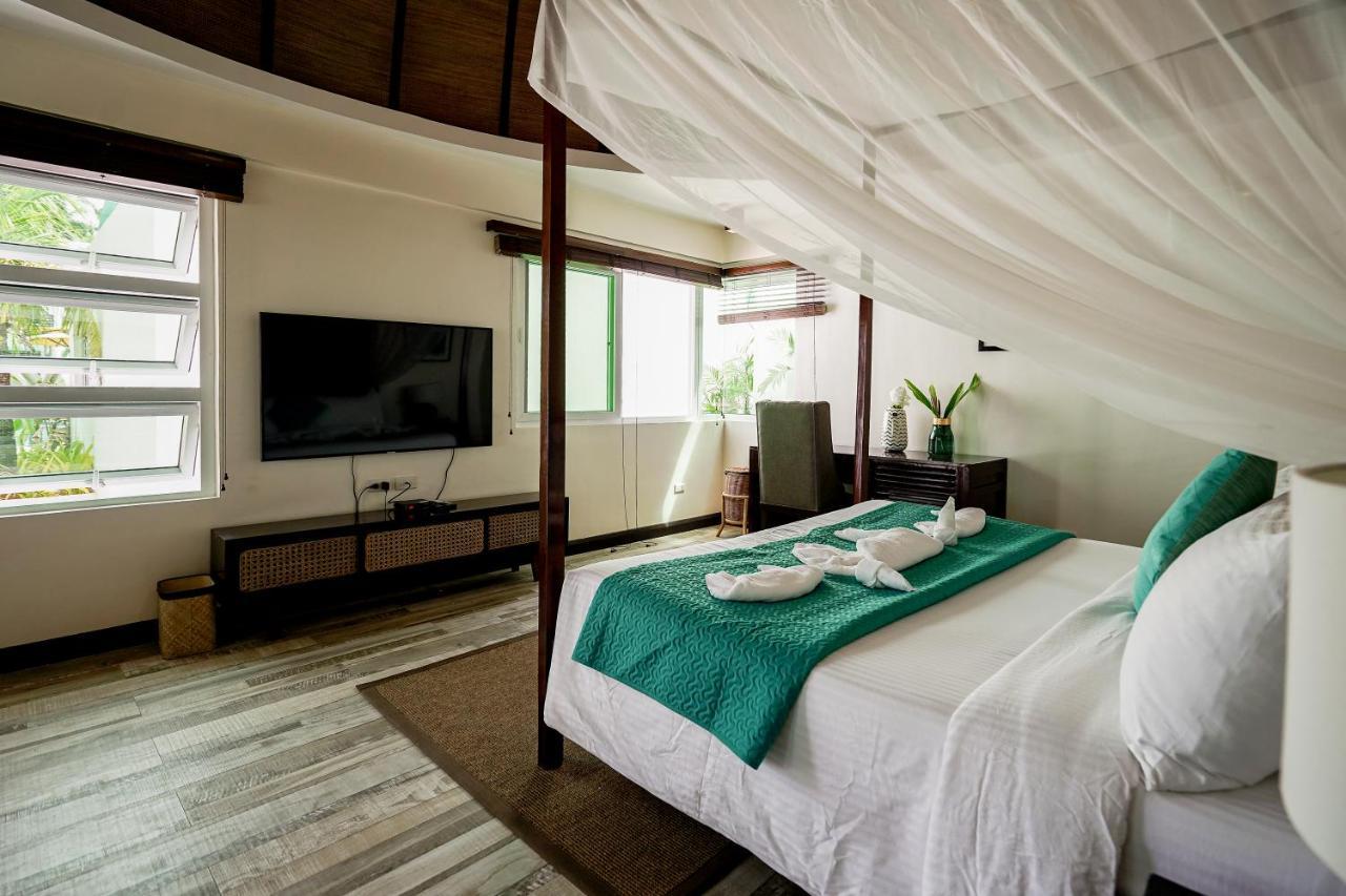 Weekends El Nido Beach Resort Exterior photo