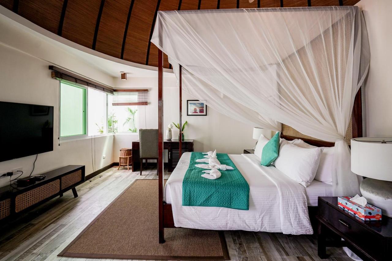 Weekends El Nido Beach Resort Exterior photo