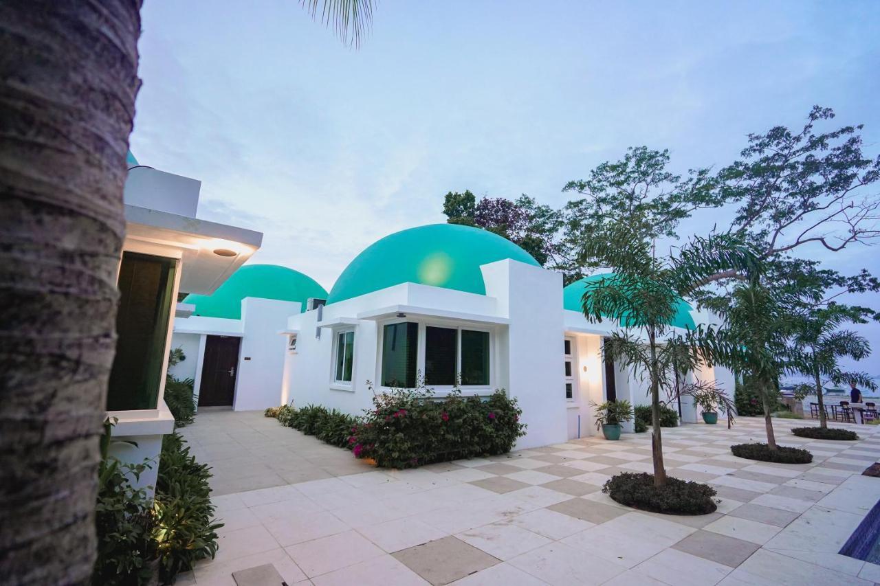 Weekends El Nido Beach Resort Exterior photo